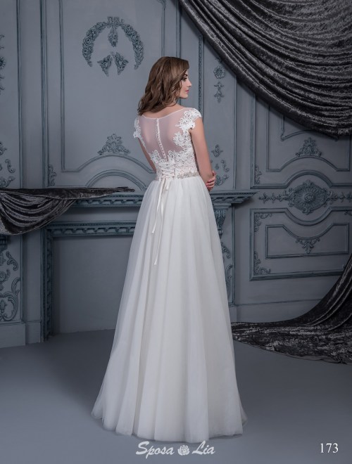 https://www.sposa-lia.com/images/stories/virtuemart/product/173       (3).jpg